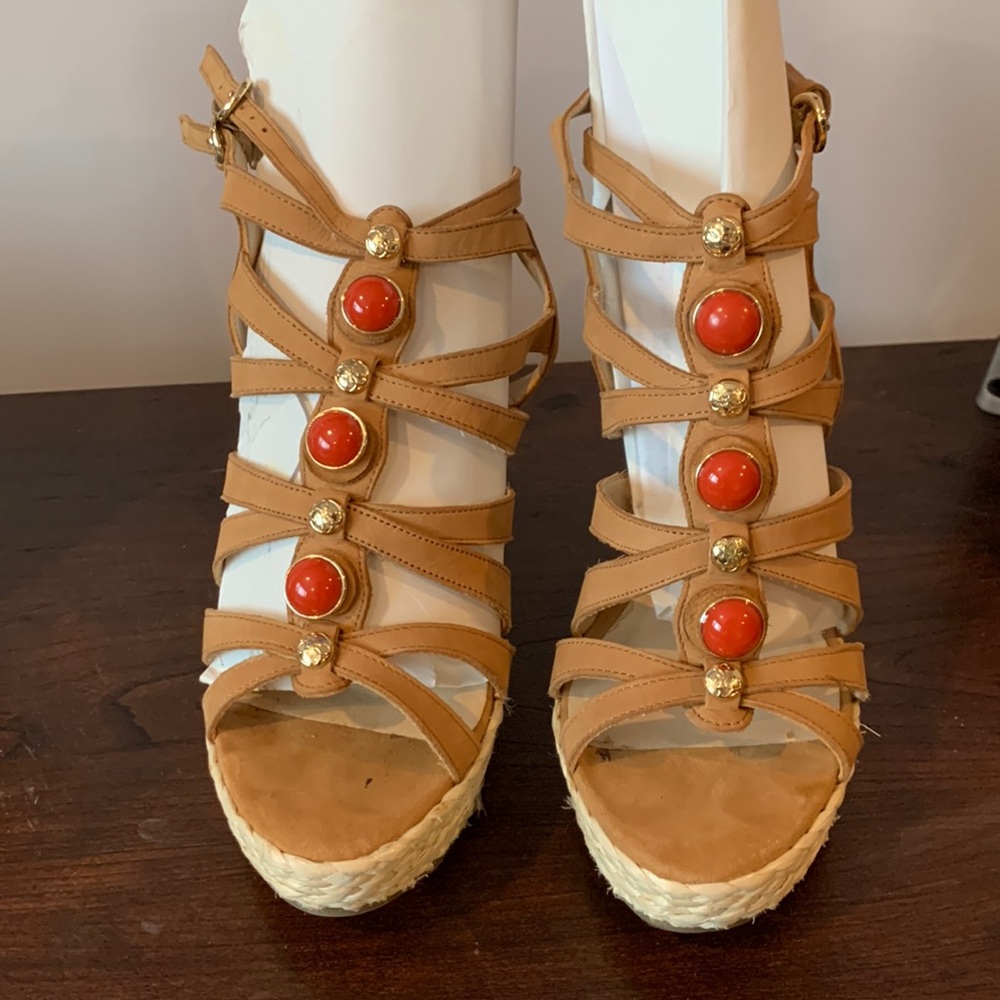 Summer wedge